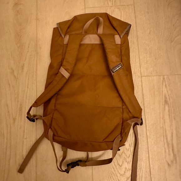 Patagonia Backpack - Picture 2 of 5